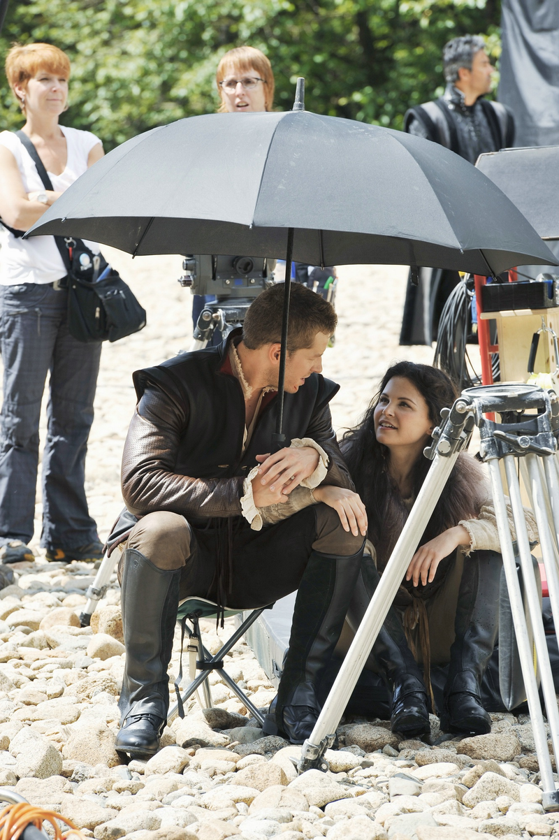 Illustration for article titled Once Upon a Time Episode 1.03 Gallery